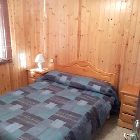 2 Bedrooms At Lage 100 M Away From The Laxe